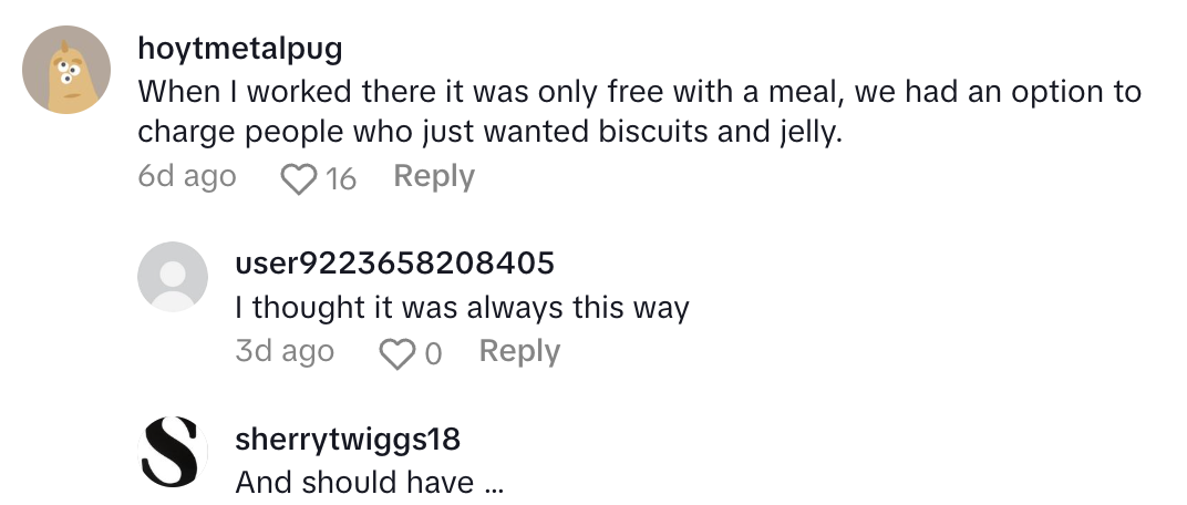 Screenshot 2025 05 04 at 4.18.11 PM Cracker Barrel Customer Found Out That They No Longer Offers Complimentary Biscuits
